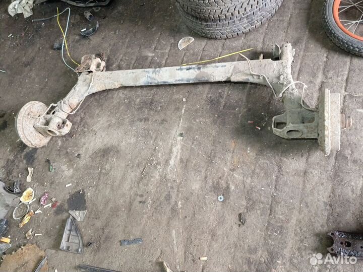 Задняя балка Volkswagen Golf 3