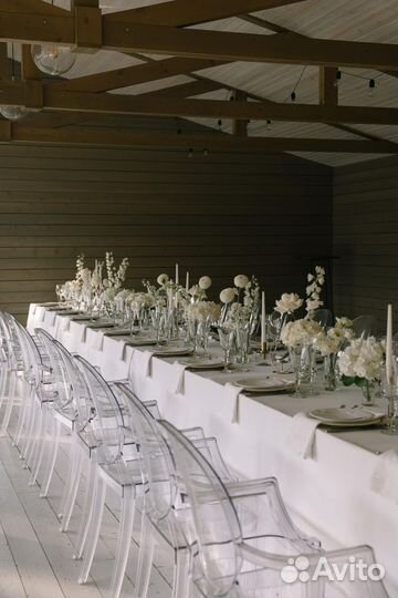 Оформление стола, цветы, свечи, декор