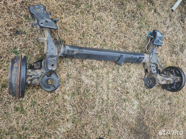 Балка задняя Peugeot 207