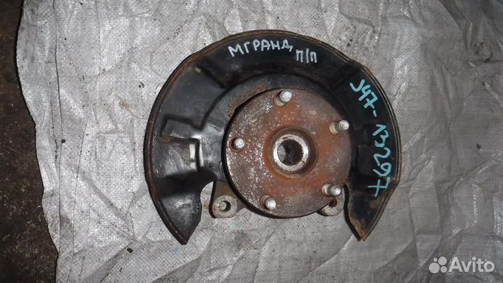 Кулак поворотный передний правый Geely Emgrand EC