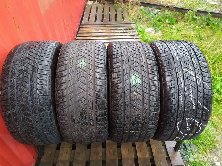 Pirelli Scorpion Winter 295/35 R21 V