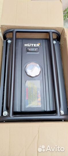 Бензиновый электрогенератор huter DY3000L