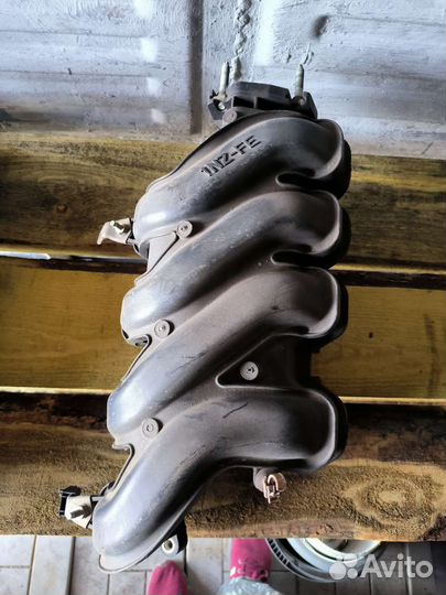 Впускной коллектор