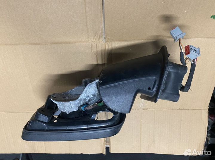 Зеркало правое Discovery 3/ Discovery 4