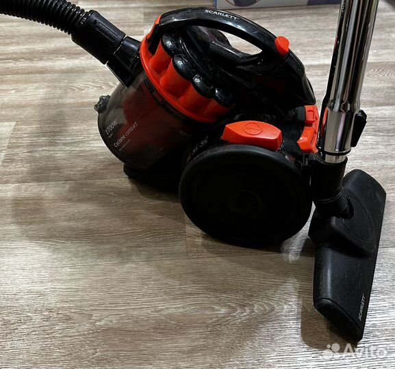 Пылесос Scarlett SC-VC80C97 1700 вт