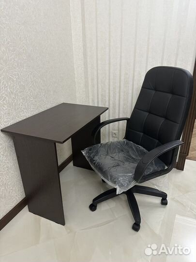 Офисное кресло для руководителя