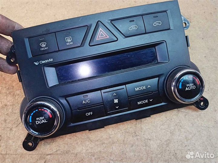Блок управления климатом KIA Sorento XM