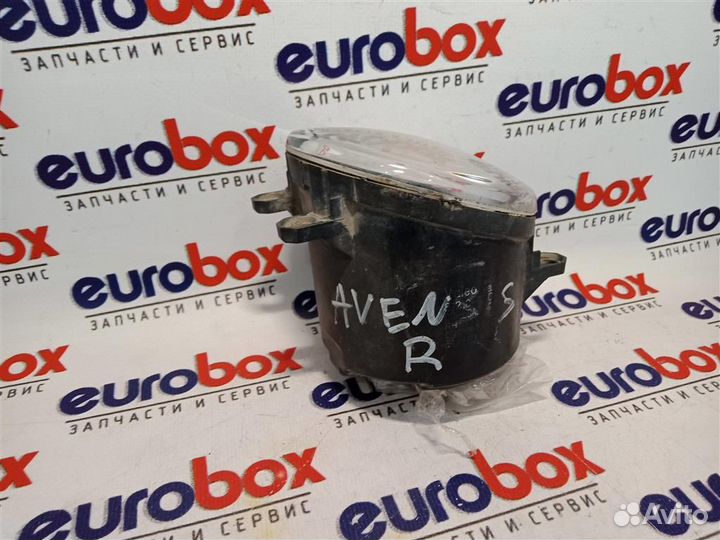 Фара противотуманная правая Toyota Avensis III 20