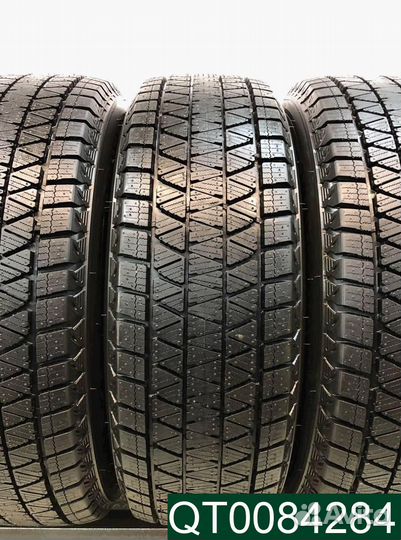 Bridgestone Blizzak DM-V1 215/65 R17 96P