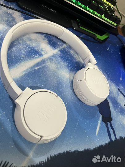 Беспроводные наушники JBL Tune660 NC