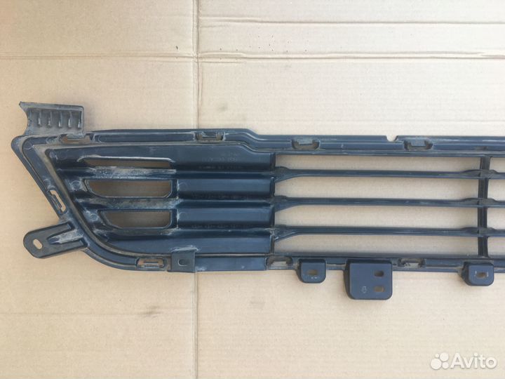 Решётка переднего бампера Mitsubishi Outlander 3