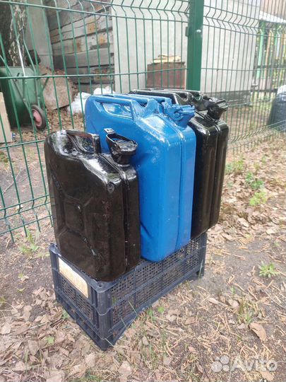 Канистра металлическая 20 л