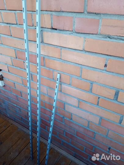 Полочки с кроншейнами