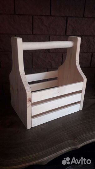 Ящик с ручкой