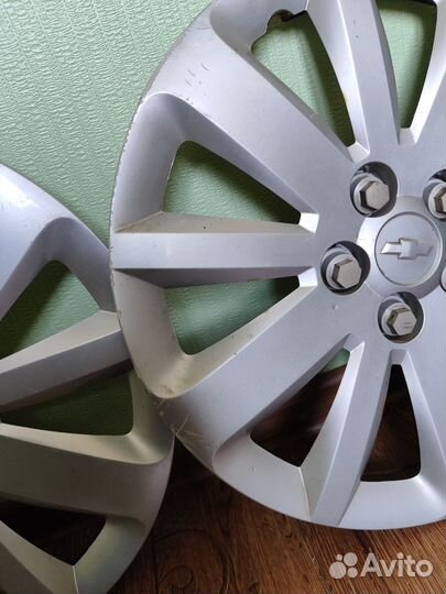 Оригинальные колпаки r16 на Шевроле Круз