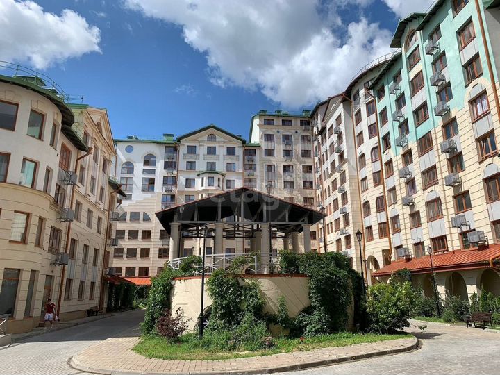2-к. квартира, 52 м², 4/11 эт.