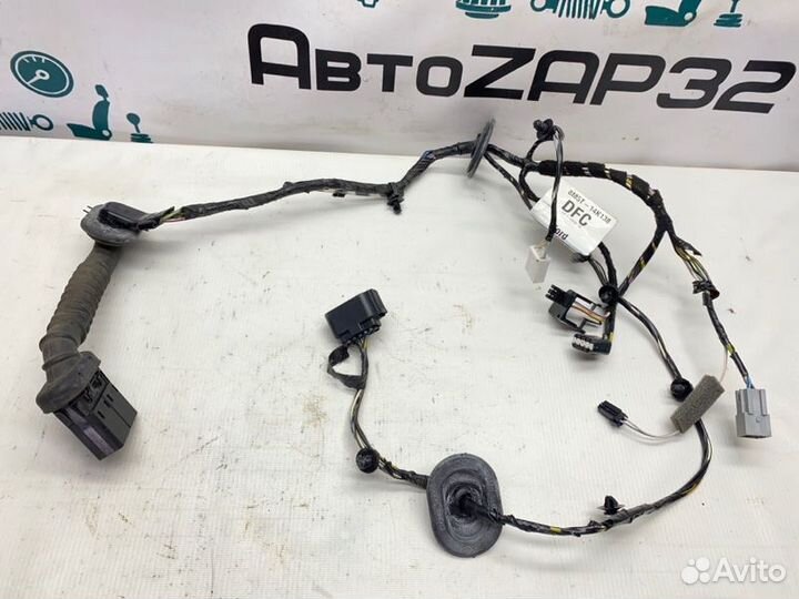 Проводка двери передняя правая Ford Focus 2 shda