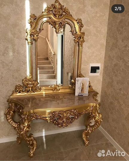 Туалетный столик