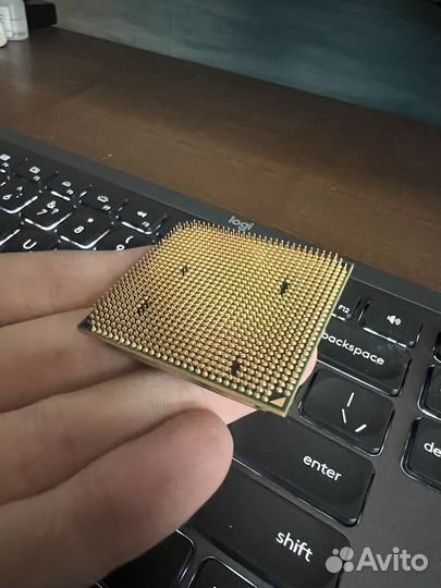 Процессор AMD Phenom II X3 720