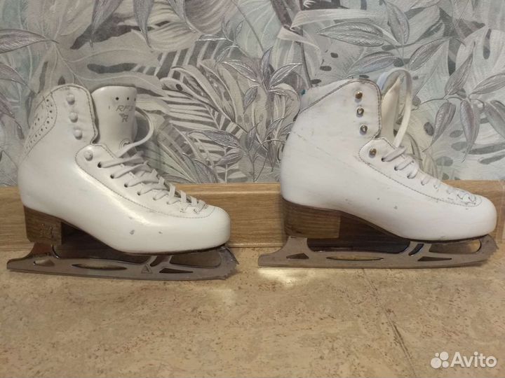 Коньки risport RF3 pro 235 лезвия legacy 8 light