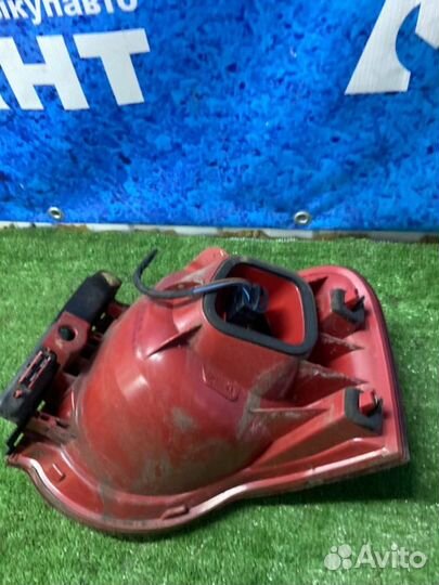 Фонарь в крыло задний левый Volkswagen Passat B6