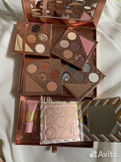 Tarte лимитированный набор тени