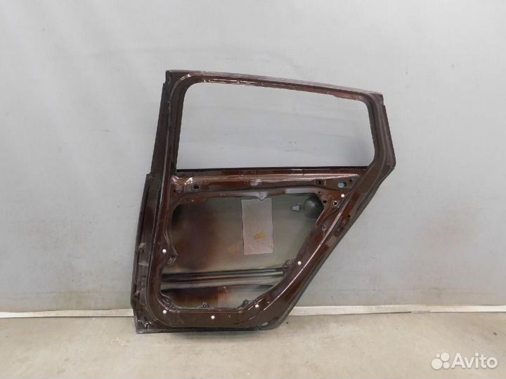 Дверь задняя правая Volvo V60