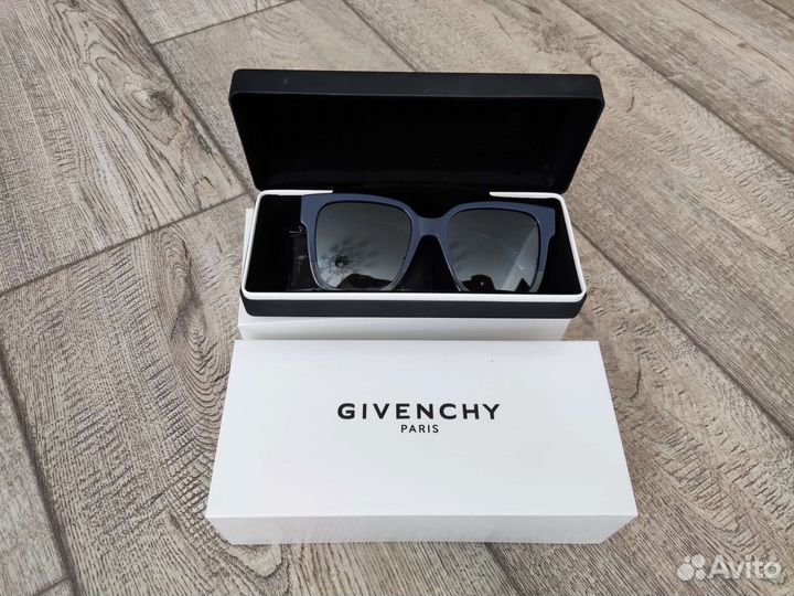 Очки givenchy