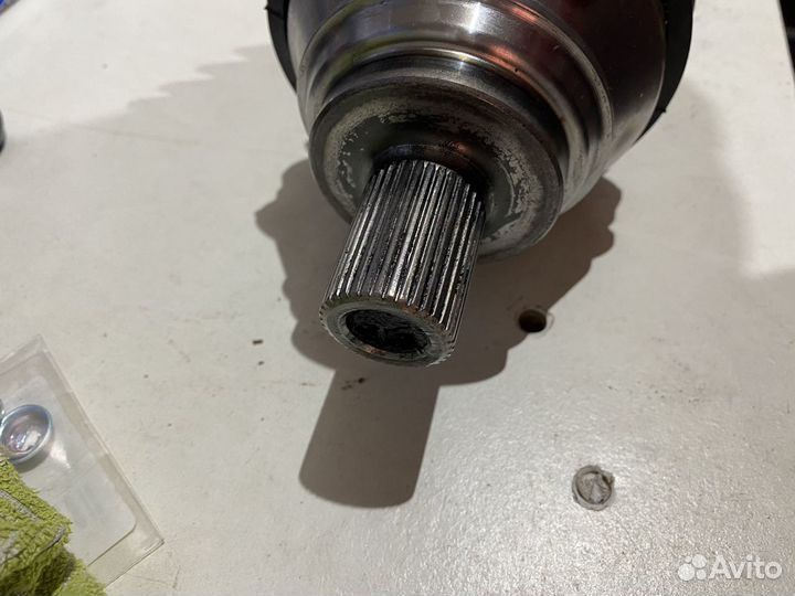 Привод левый skoda yeti