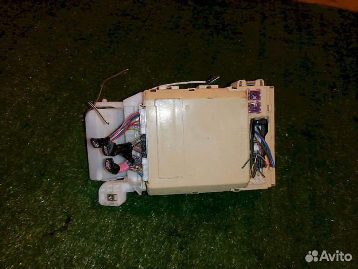 Блок предохранителей 82730-58010 Toyota Alphard MN