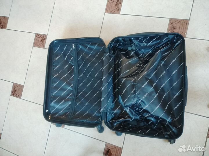 Чемодан на колесах