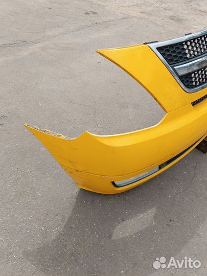 Бампер передний Hyundai Grand Starex