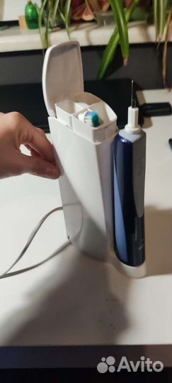 Зубная щетка Braun