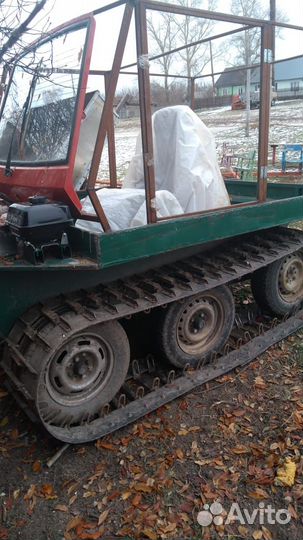 Гусеничный вездеход болотоход