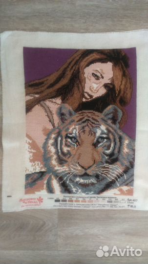 Картина вышитая крестиком 