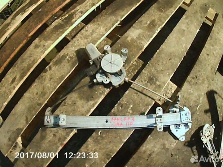 Стеклоподъемник электр. задний правый Mitsubishi