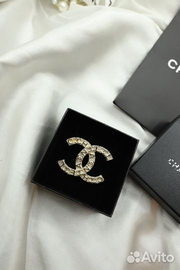 Брошь Chanel