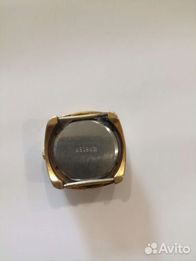 Часы Заря луч под золотистый