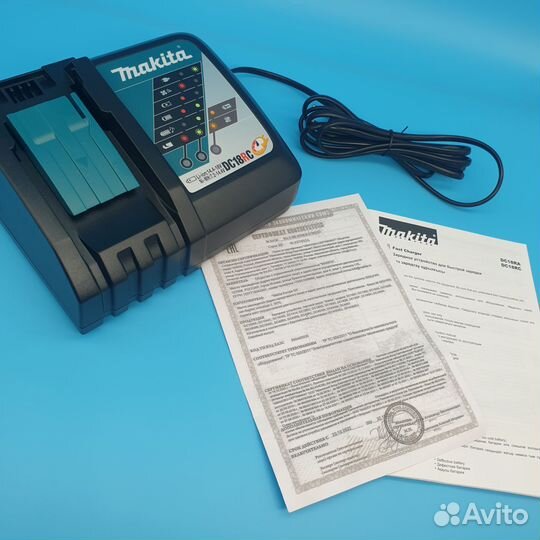 Быстрое зарядное устройство Makita DC18RC 18V