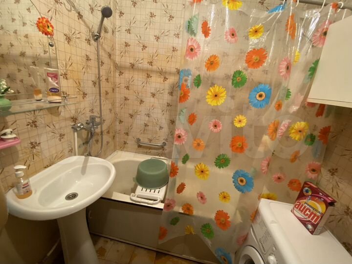 1-к. квартира, 42 м², 1/5 эт.