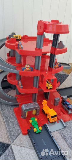 Трек с машинками