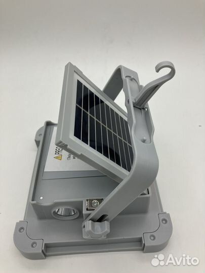 Фонарь прожектор туристический