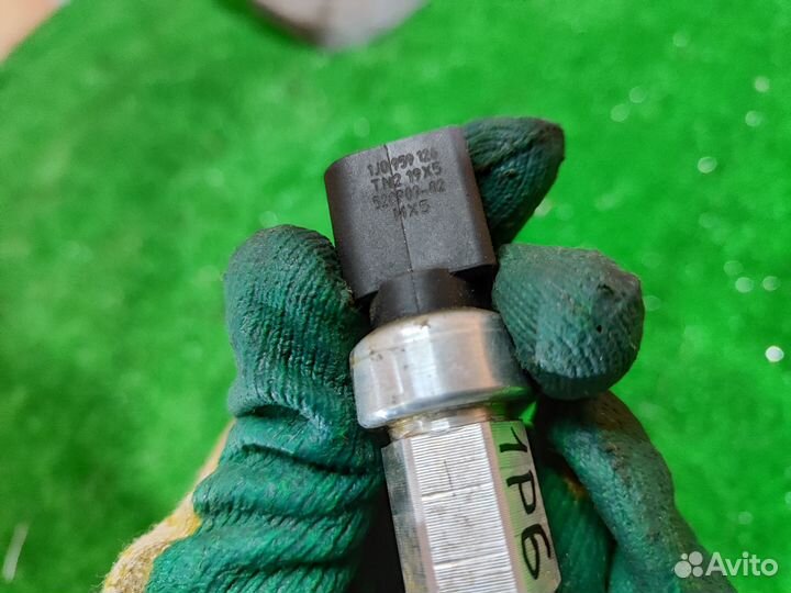 Датчик кондиционера Volkswagen Passat B6