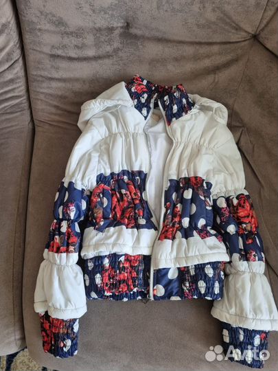 Продам куртки детские