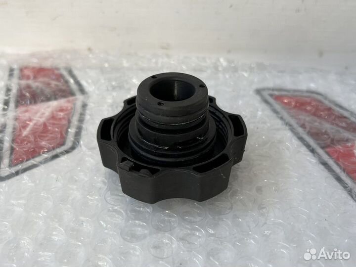 Крышка расширительного бачка Шевроле Круз