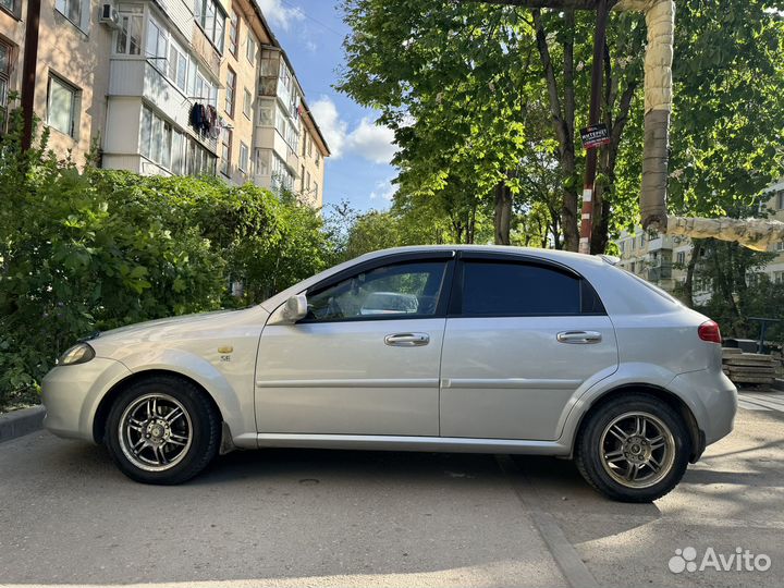 Chevrolet Lacetti 1.6 МТ, 2006, 195 200 км
