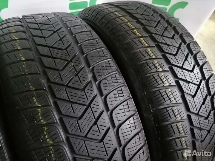 Pirelli Scorpion Winter 215/65 R17 101