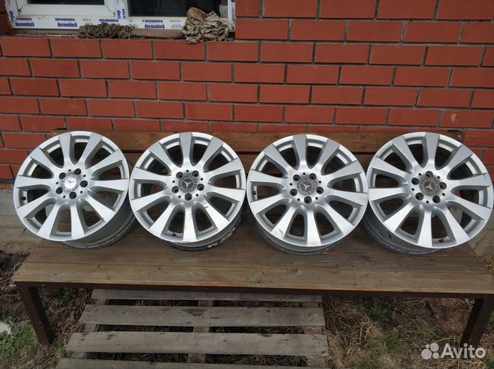 Комплект оригинальных дисков Mercedes w251 R18