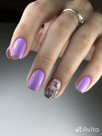 Маникюр и гель лак в один тон