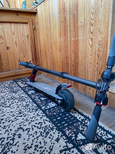 Электросамокат iconbit